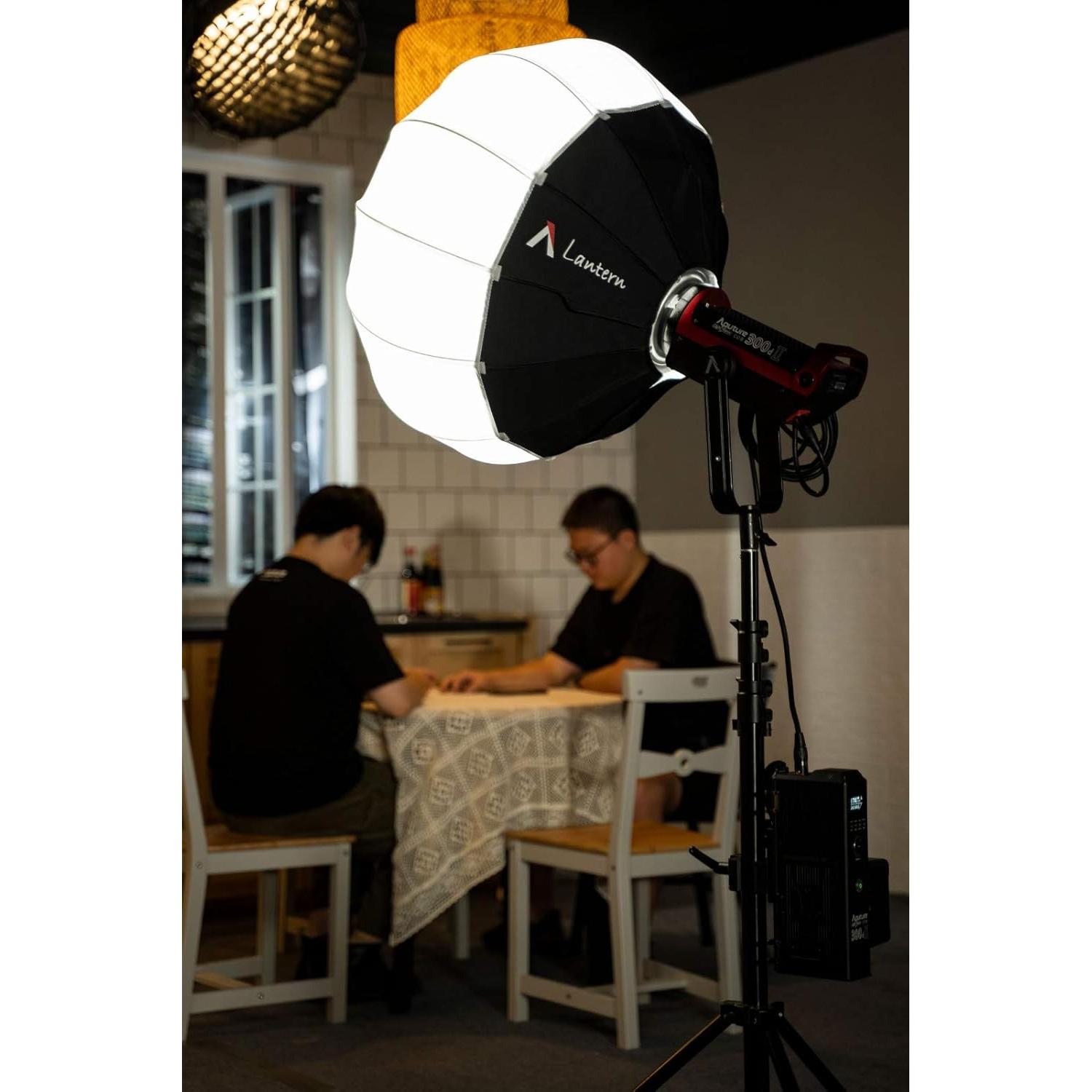 Softbox Aputure Lantern 66 cm Bowens para 300D 120D