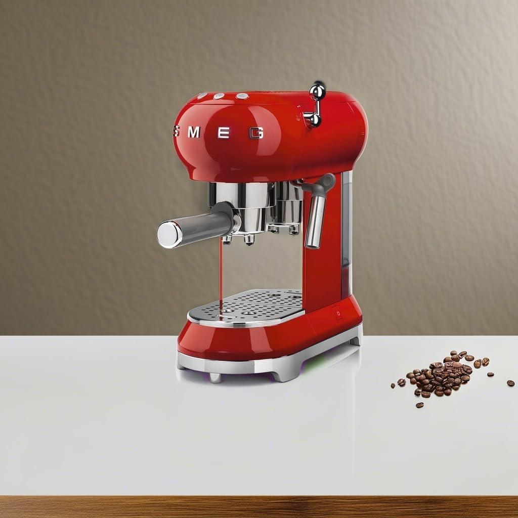 Máquina de Espresso Smeg ECF01RDUS Roja 230V 4.99kg