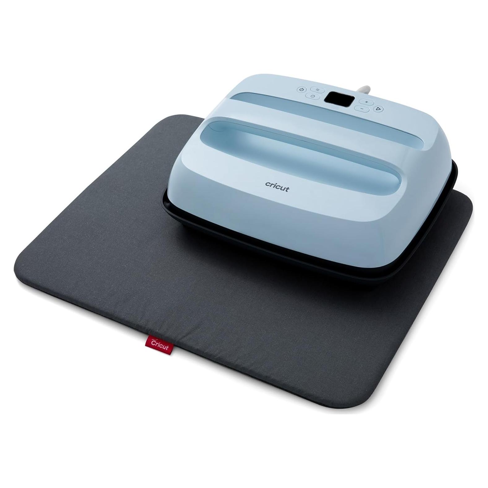 EasyPress 3 Heat Press Machine (12 "x 10") with Heat Press Mat (15.5" x 12.5")
