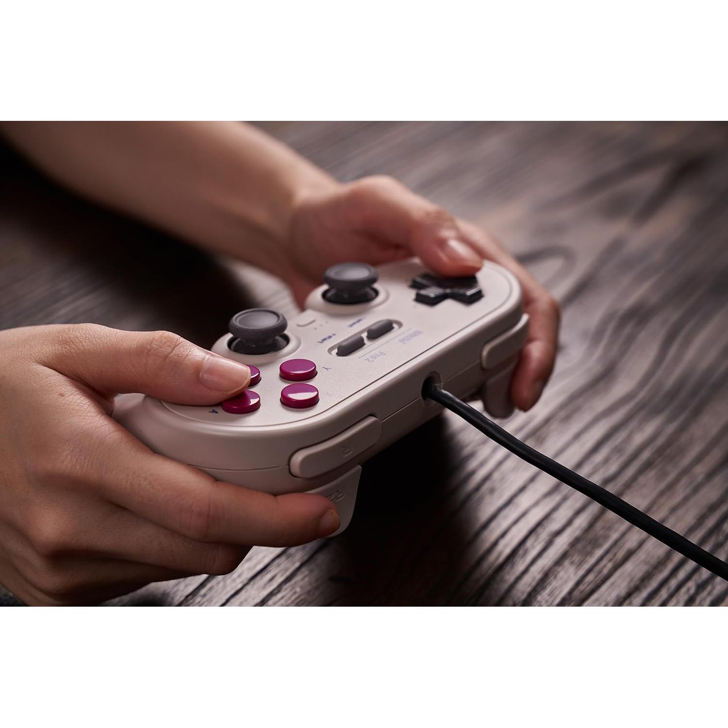 Controlador con cable 8Bitdo Pro 2 para Switch y PC - G Glassic