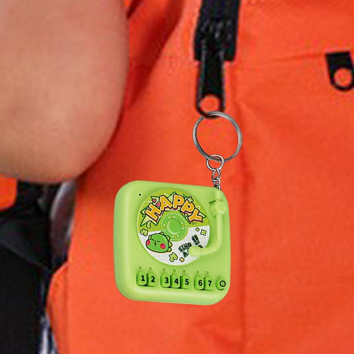 Phonograph Keychain - Gramophone Keychain, Retro Record Player Shape Keyring | Portable Playable Piano Pendant with Sound, Gramophone Keychain Handheld Game for Kids Adults