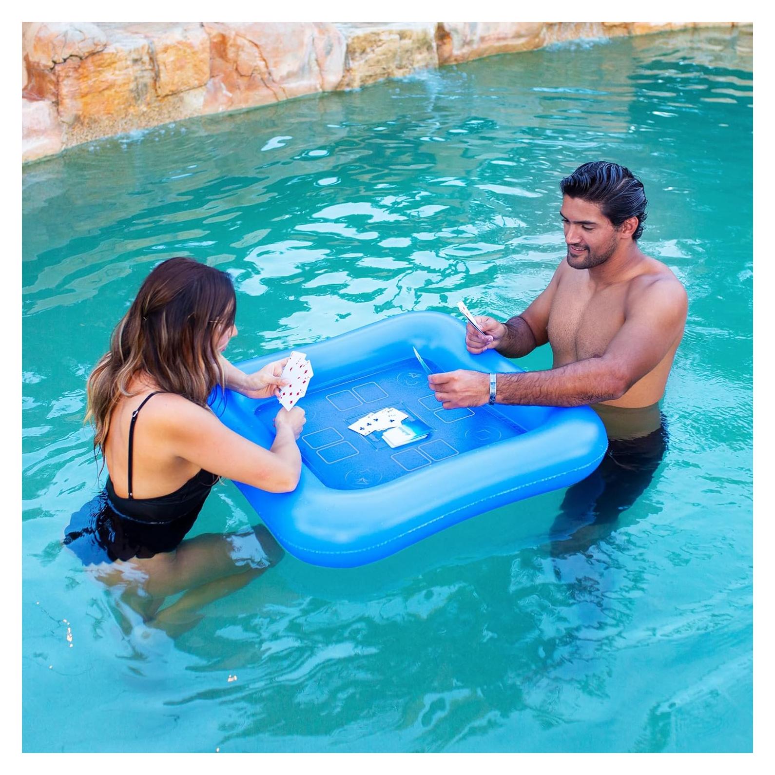 Mesa de Juego Inflable PoolCandy con Cartas Impermeables 71 cm