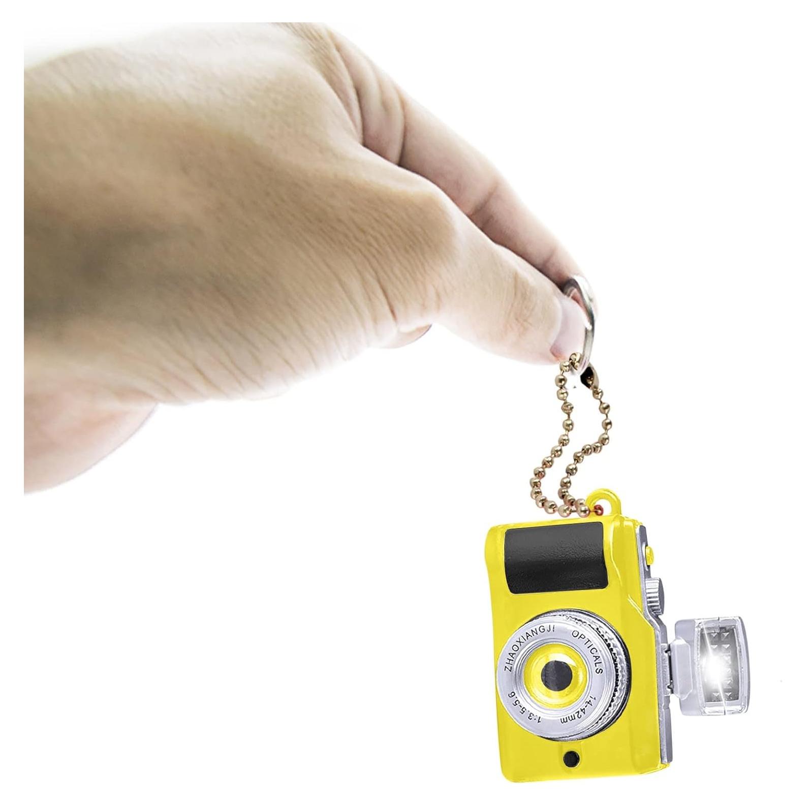 Creative Keychain, Mini Camera with Flashlight Cameras Keychains for Women, Vintage Funny Keychain Gifts, Hanging Ornaments