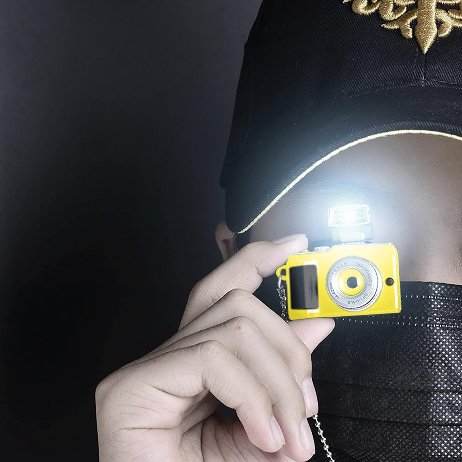 Creative Keychain, Mini Camera with Flashlight Cameras Keychains for Women, Vintage Funny Keychain Gifts, Hanging Ornaments