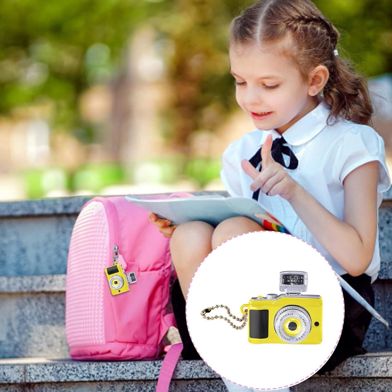 Creative Keychain, Mini Camera with Flashlight Cameras Keychains for Women, Vintage Funny Keychain Gifts, Hanging Ornaments