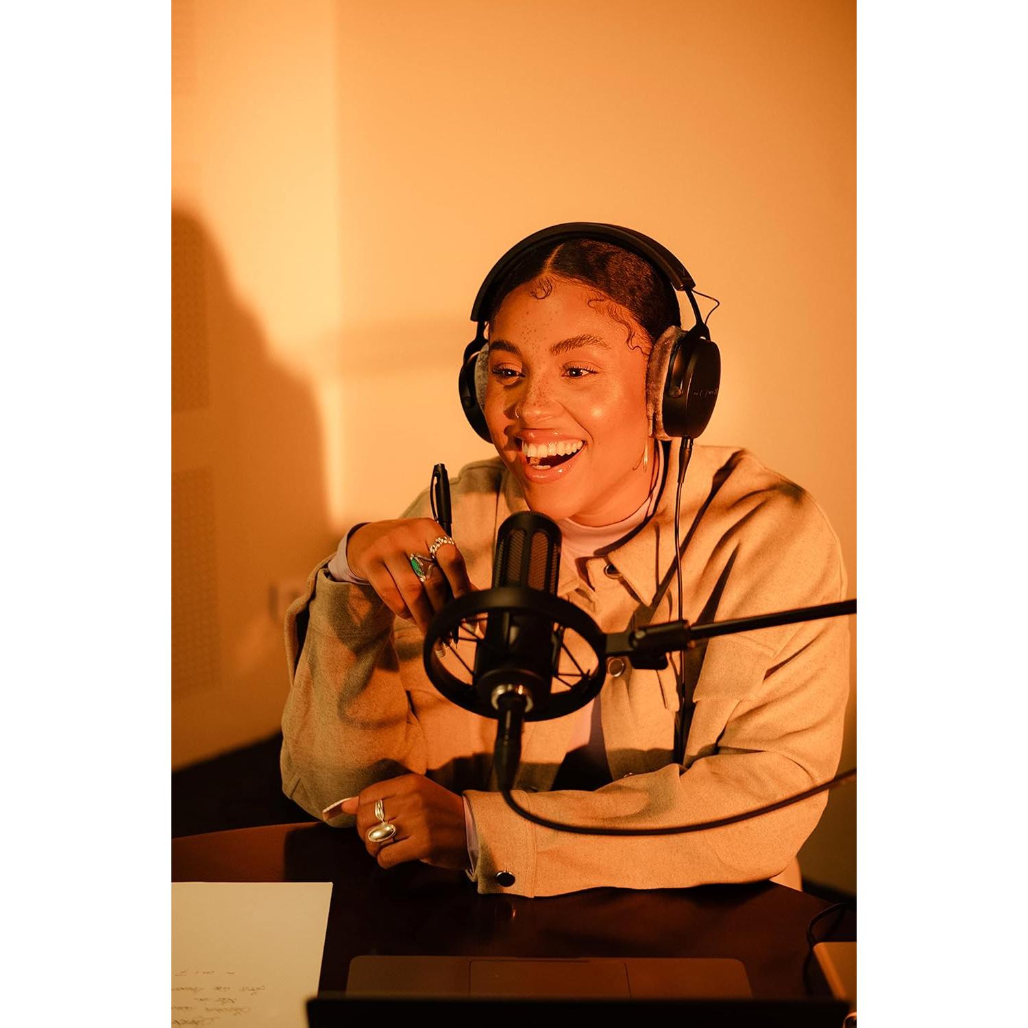 Micrófono Dinámico Beyerdynamic PRO X M70 con Filtro Antipop