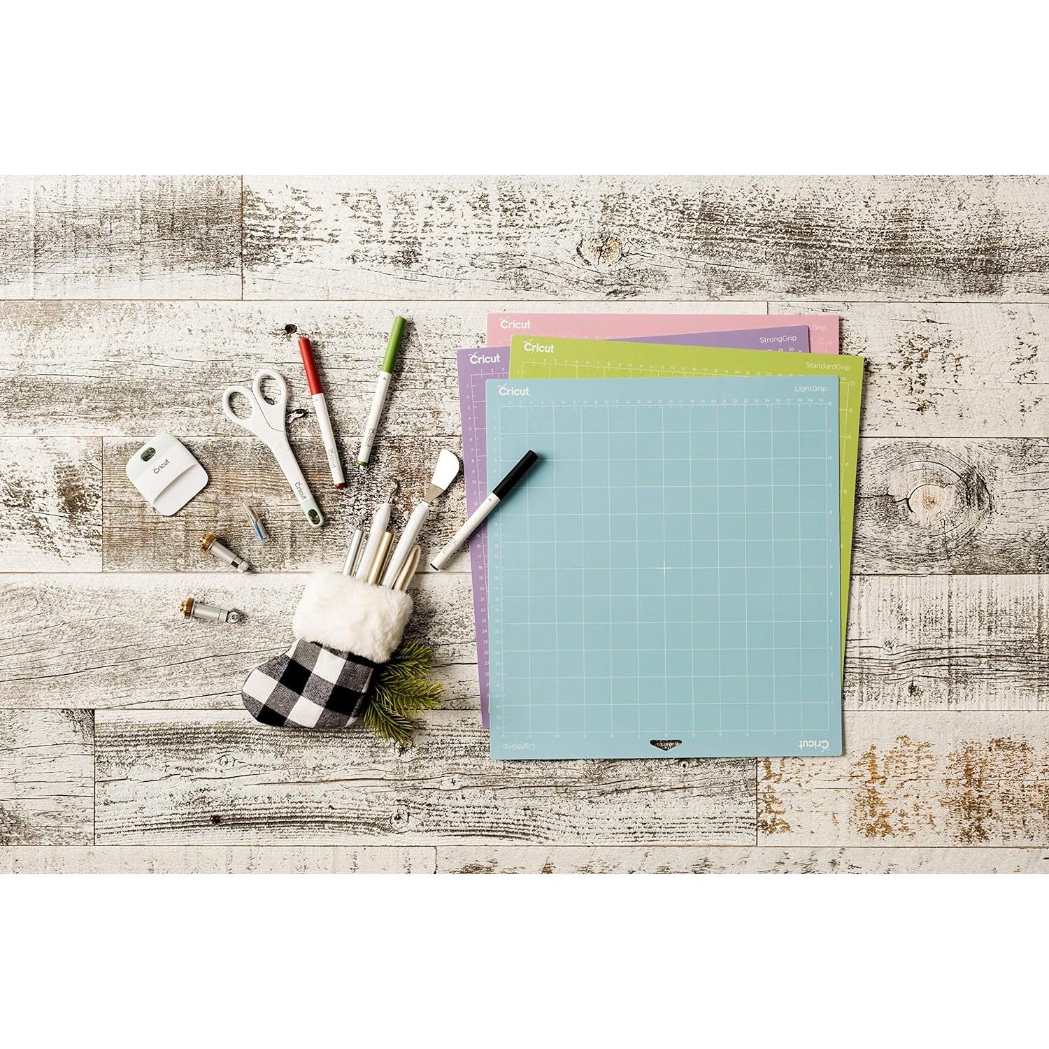 Cricut Replacement Knife Blade, Hard & Durable Cutting Blade, 12 mm Length, Cuts Thick & Denser Materials to Create Personalized Projects, Compatible with Cricut Maker Cutting Machine