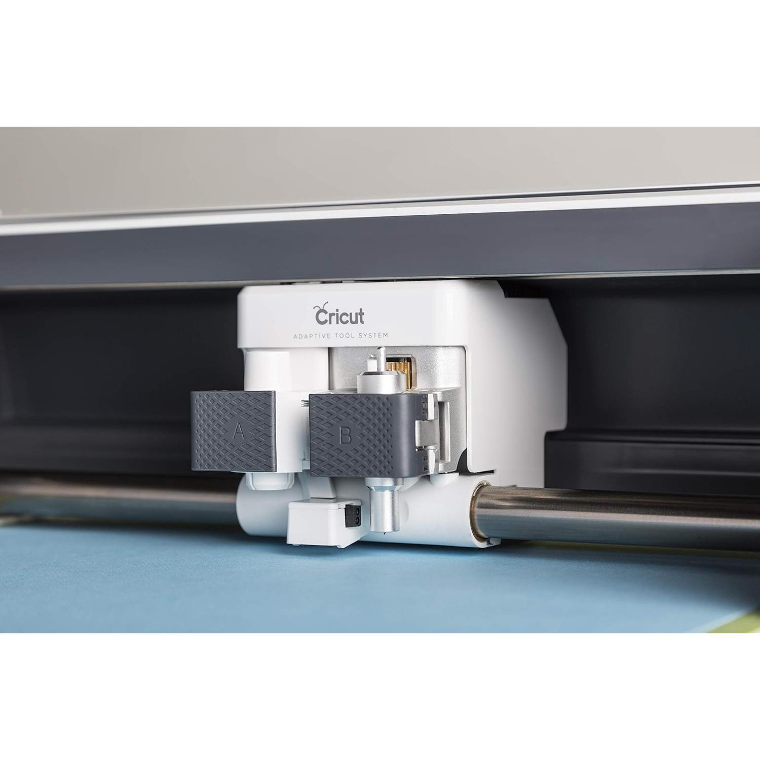 Cricut Premium Fine-Point Replacement Blade, Cutting Blade with Improved Design, Cuts Light to Mid-Weight Materials, for Personalized Crafts, Compatible with Cricut Maker & Explore Machines, 1 Count