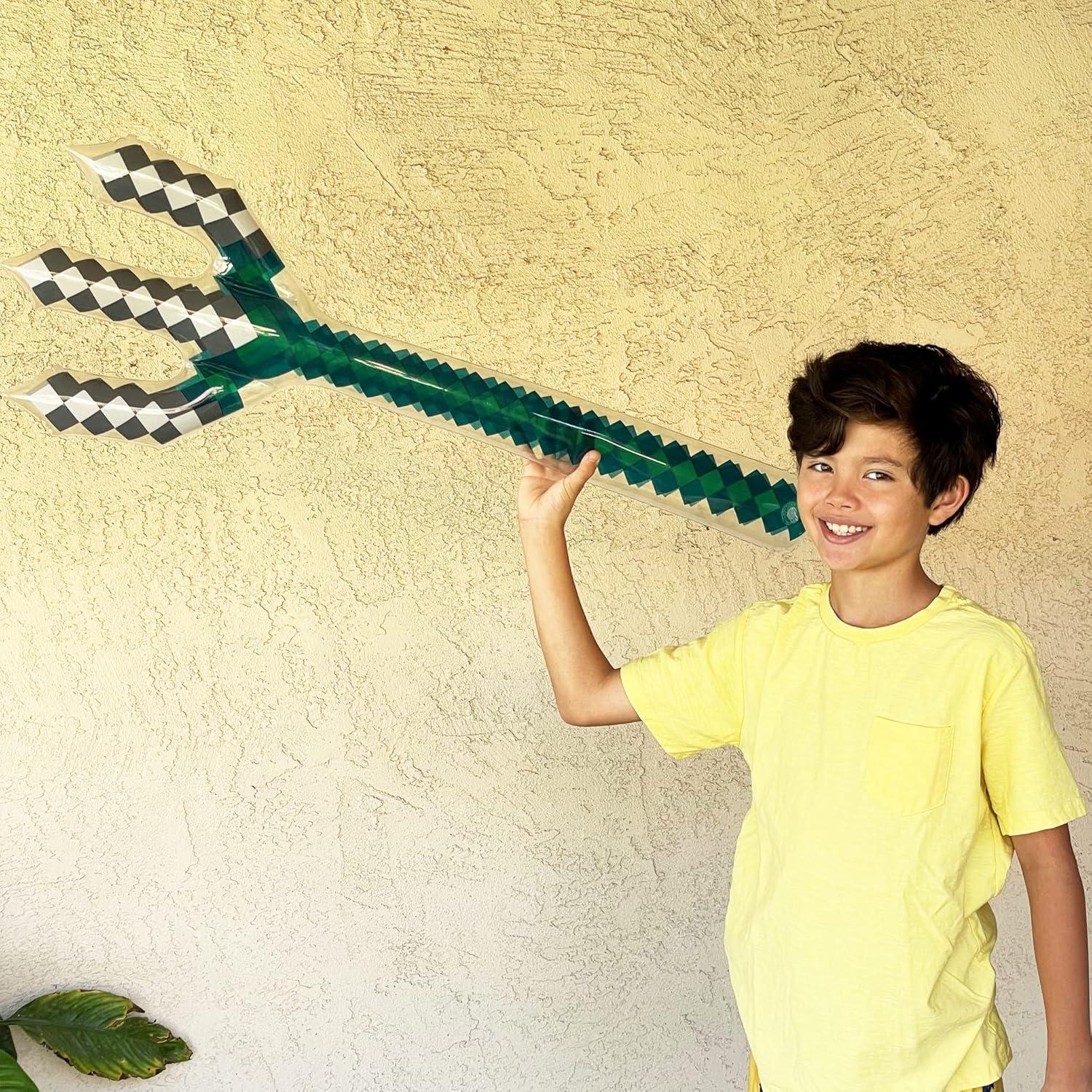 Paquete de 12 Armas Inflables Megasumer - Espadas, Hachas y Escudos