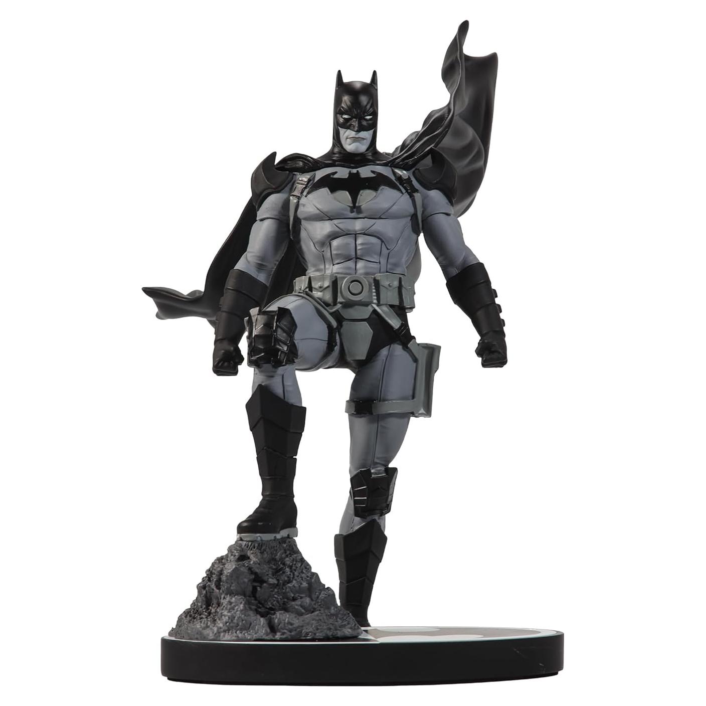 Estatua Batman Negro y Blanco McFarlane Toys 20.96 cm