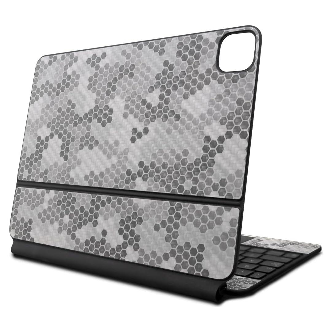Piel de fibra de carbono MightySkins para Apple Magic Keyboard 13" 2024 - Camo Hexadots