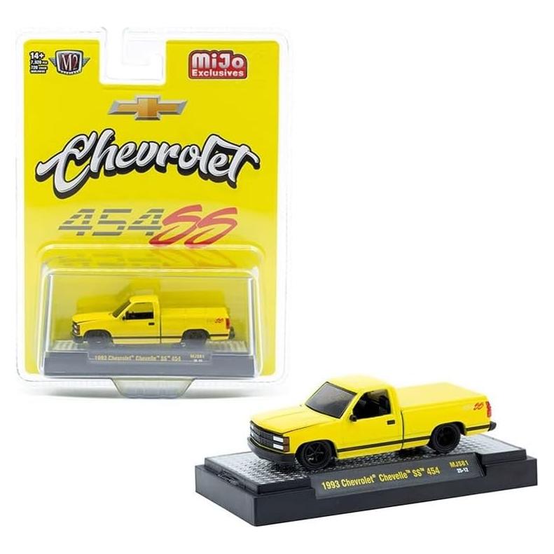 Modelo Diecast M2 Machines 1:64 Chevrolet SS 454 Pickup Amarillo