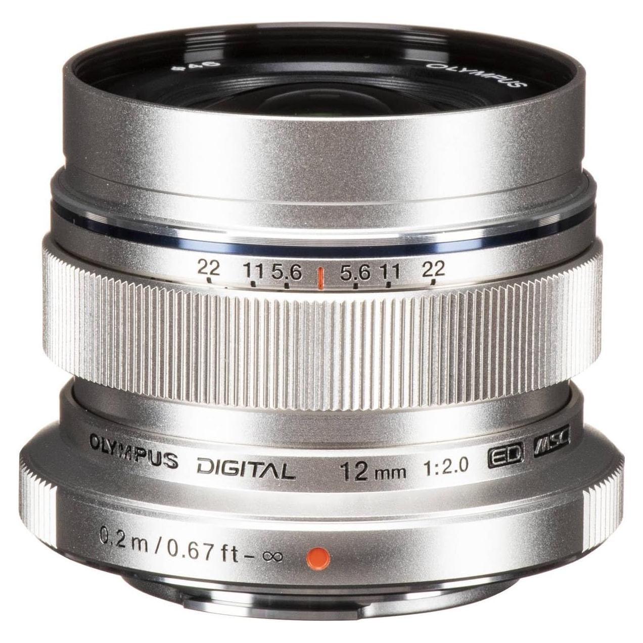 Lente Gran Angular Olympus M.Zuiko 12mm F2.0 Plata para Micro Cuatro Tercios