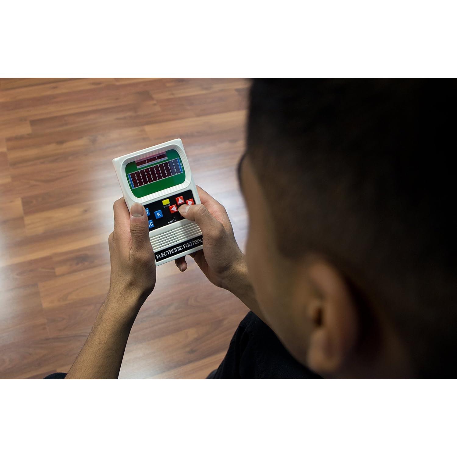 Juego Electrónico de Fútbol Retro The Bridge Direct 9506