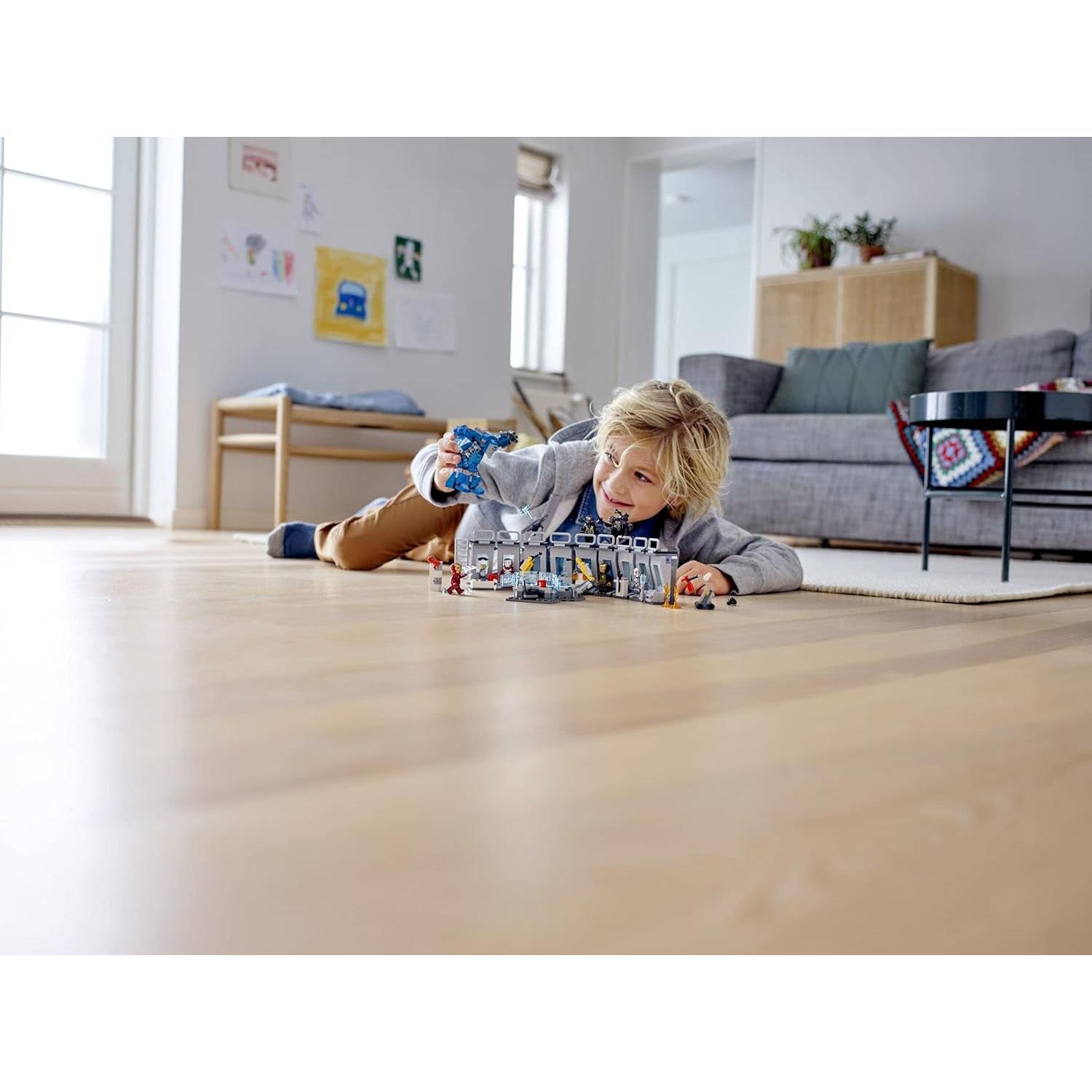 LEGO Marvel Avengers Sala de Armadura Iron Man 76125 - 524 Piezas