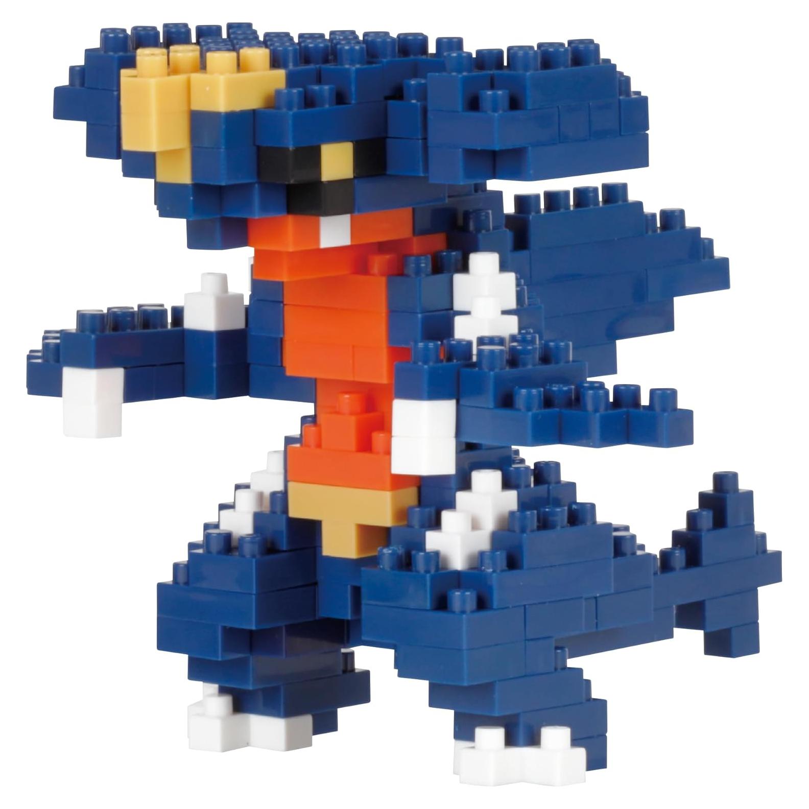 Nanoblock Garchomp Pokémon - Kit de Construcción 210 Piezas