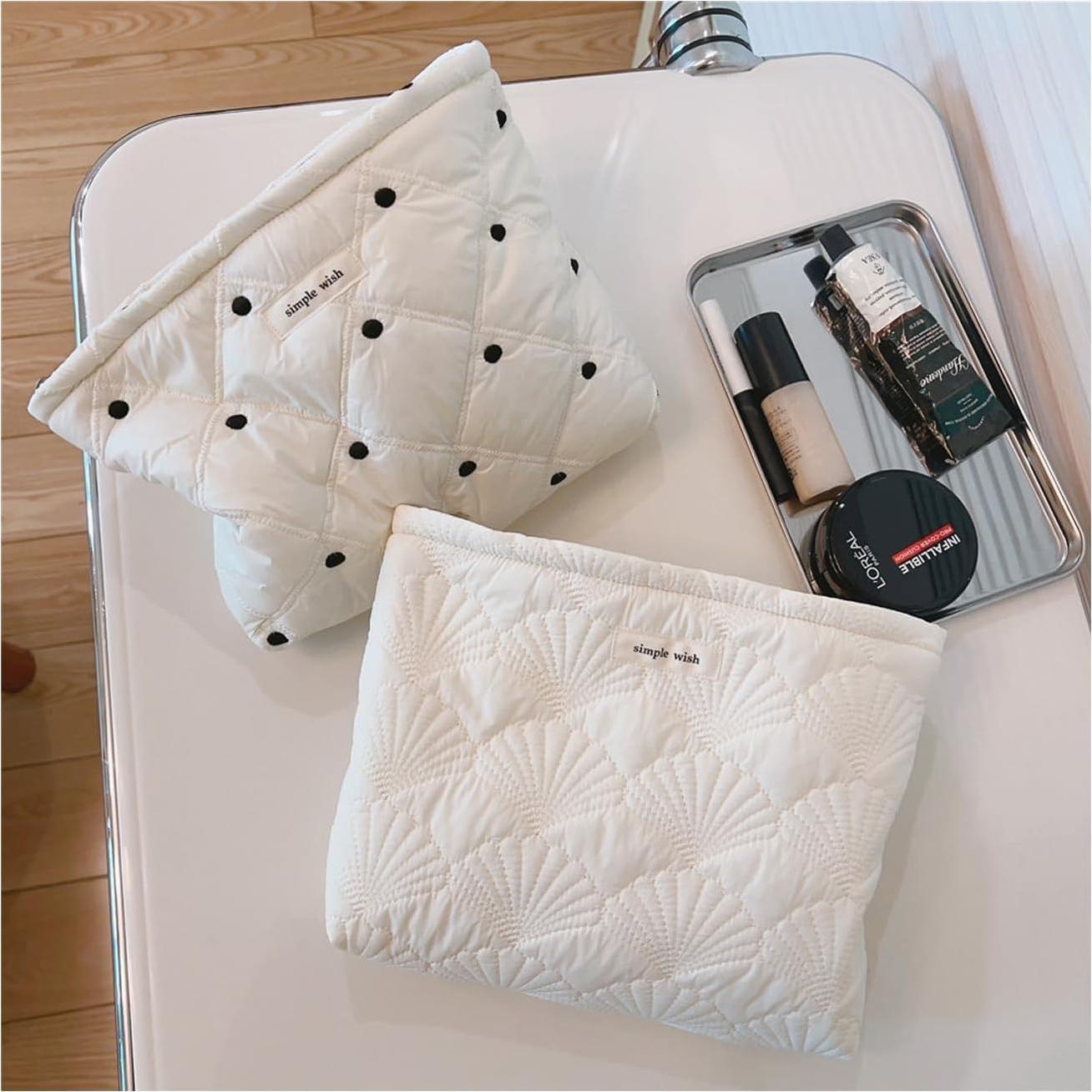 Bolsa de Maquillaje Acolchada Uekeboag 26.9x21.8cm Blanca Floral