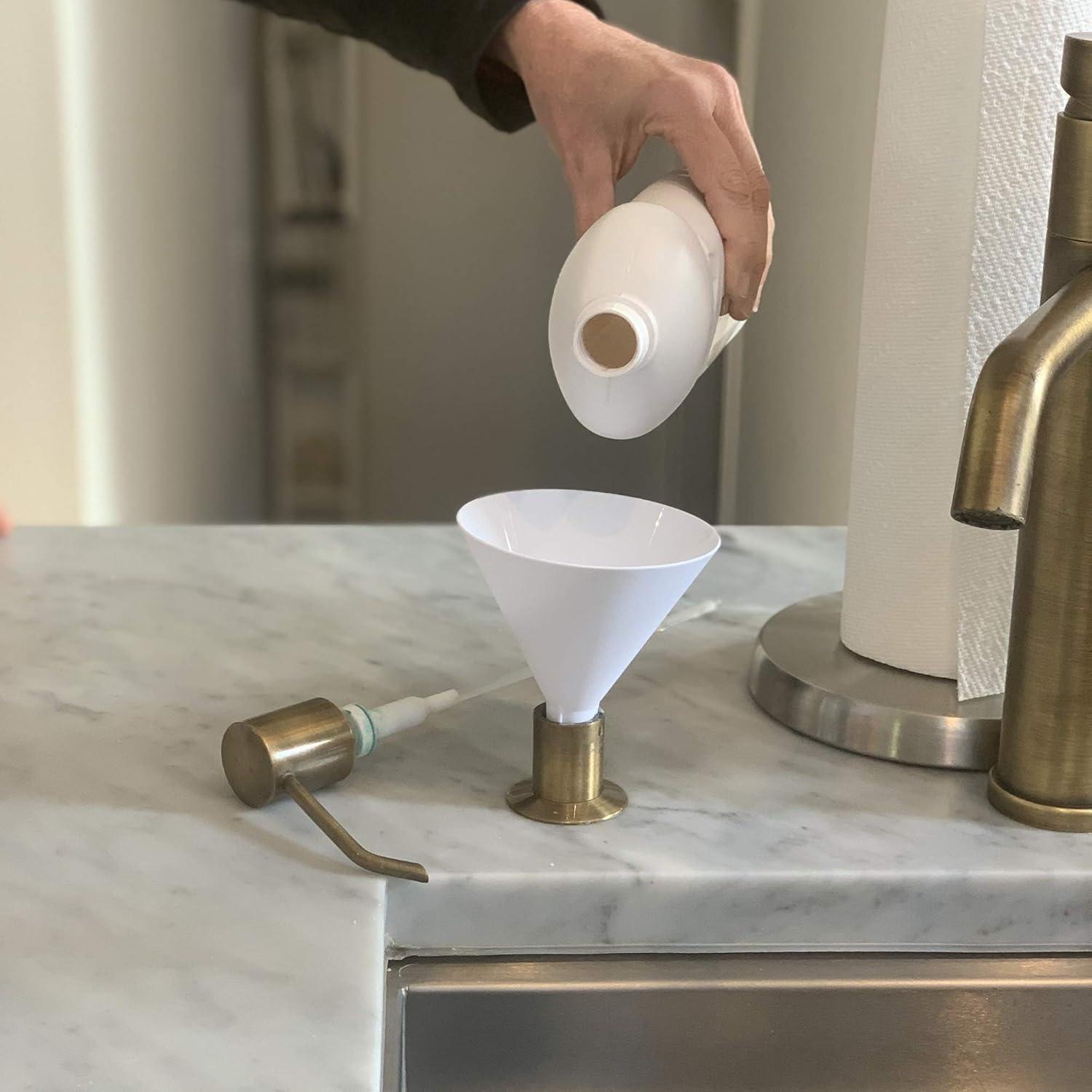 Juego de 5 Embudos de Plástico Fox Run, Tamaños Variados