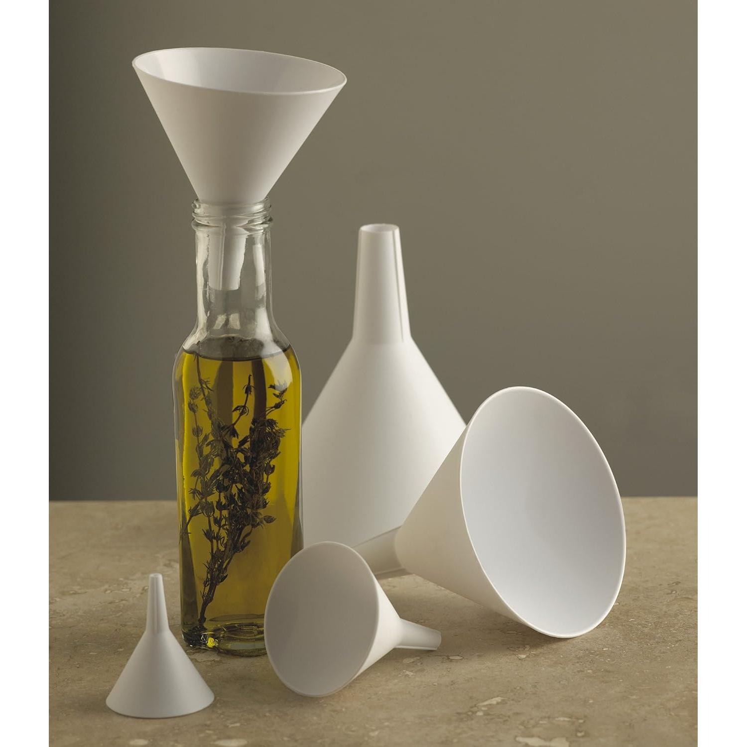 Juego de 5 Embudos de Plástico Fox Run, Tamaños Variados