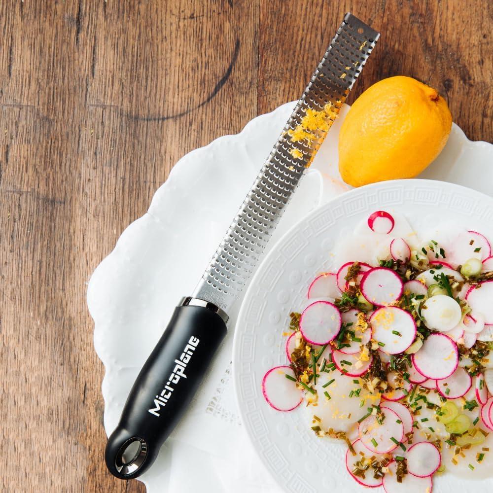 Rallador Microplane Premium Classic 30.48 cm Acero Inoxidable Negro