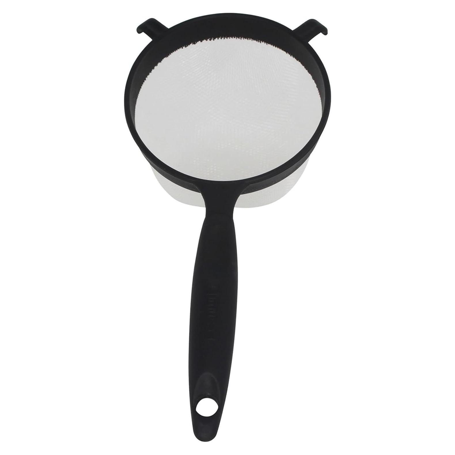 Colador de Plástico IMUSA 15.24 cm Negro Malla Duradera