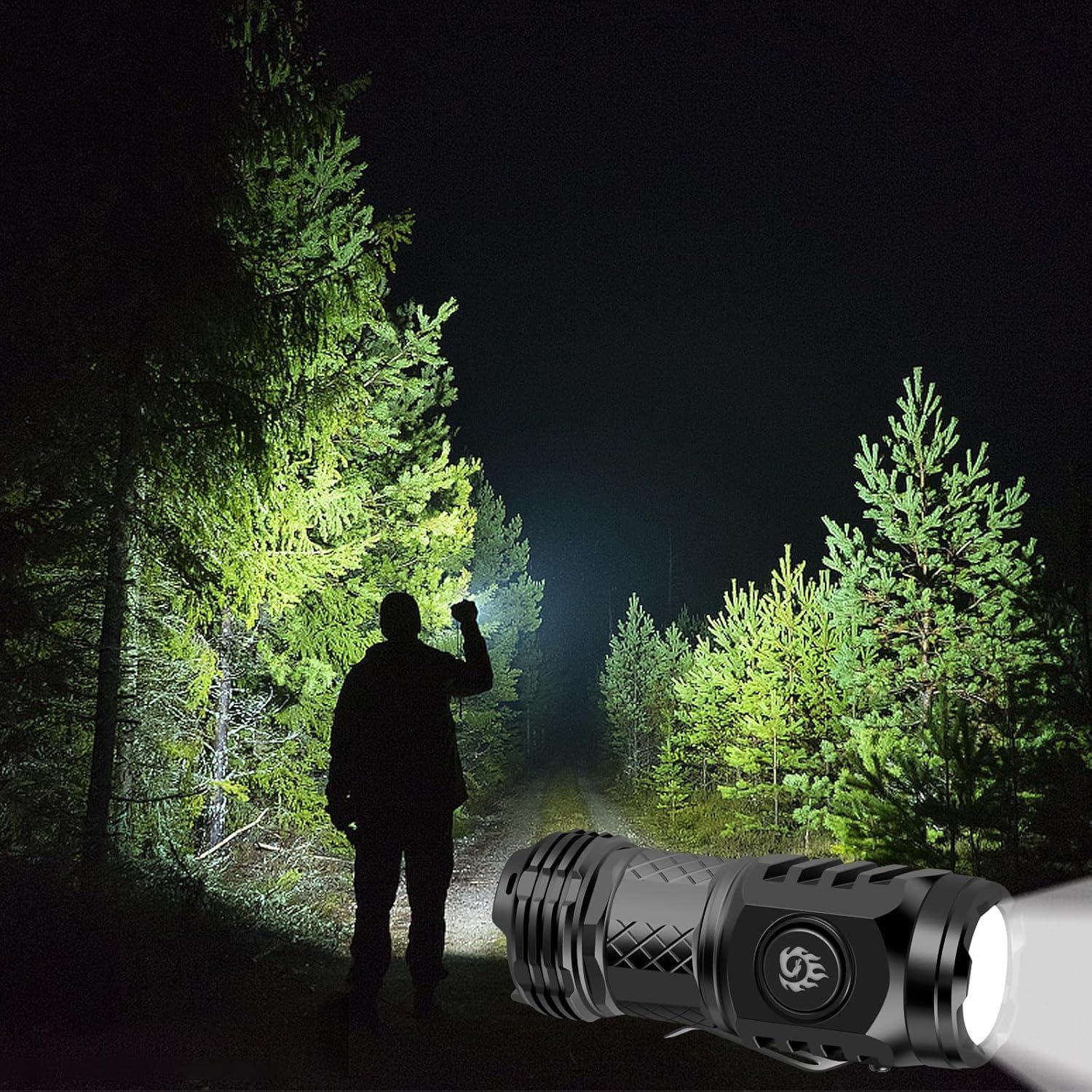 Mini Linterna LED NEMTMCUA 5 Modos Impermeable IPX4 Negro