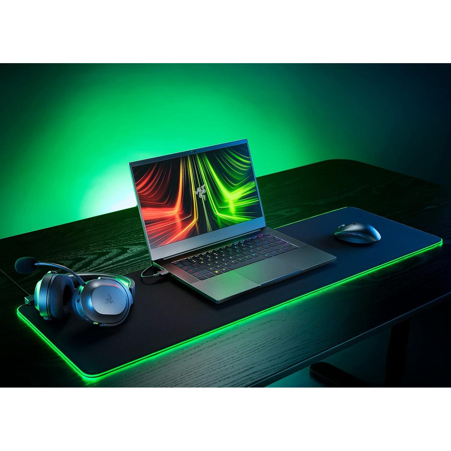 Mousepad Razer Goliathus Extended Chroma RGB 29.4x92.1cm Negro