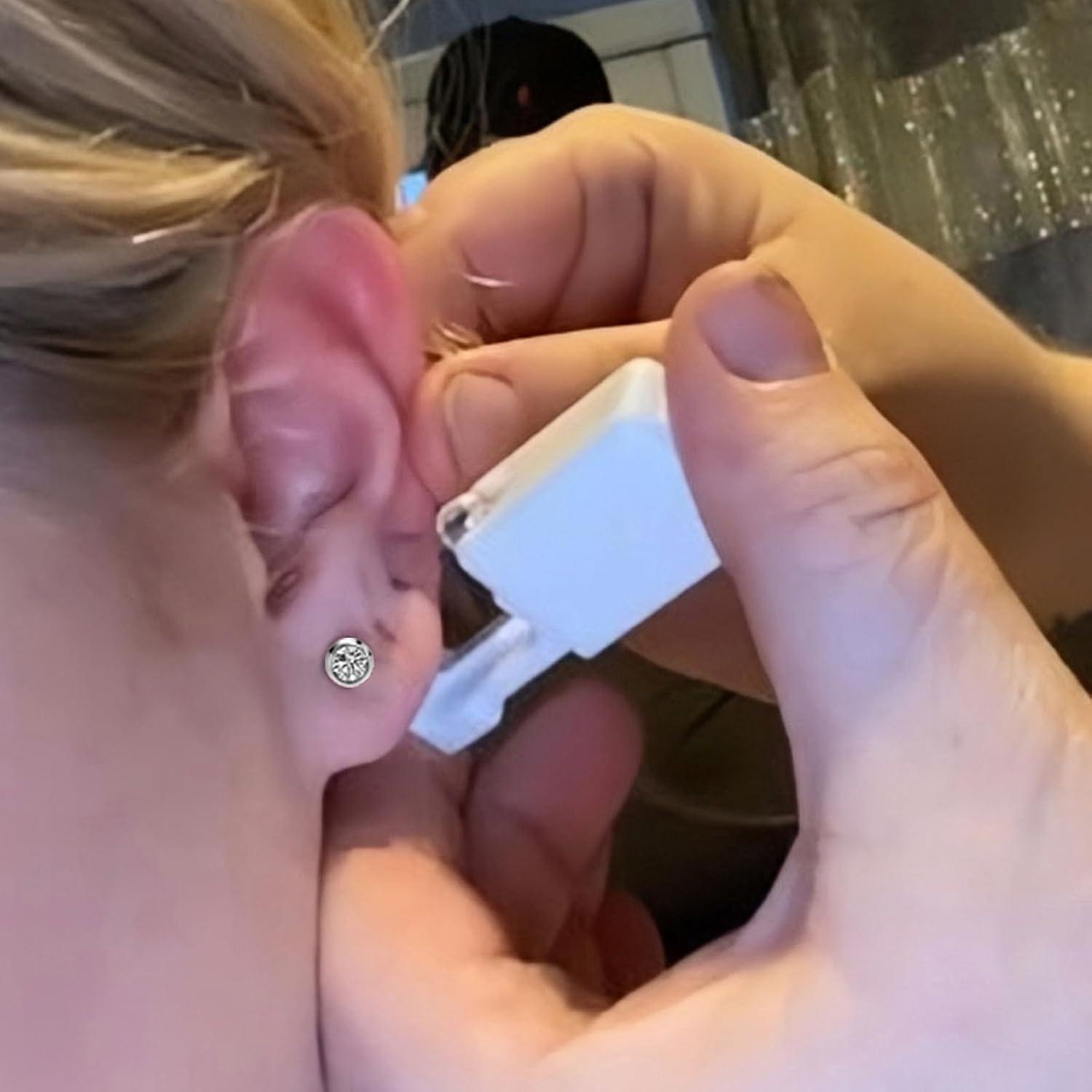 Kit de Perforación de Orejas SLVIEKAE con Aretes de CZ 3mm