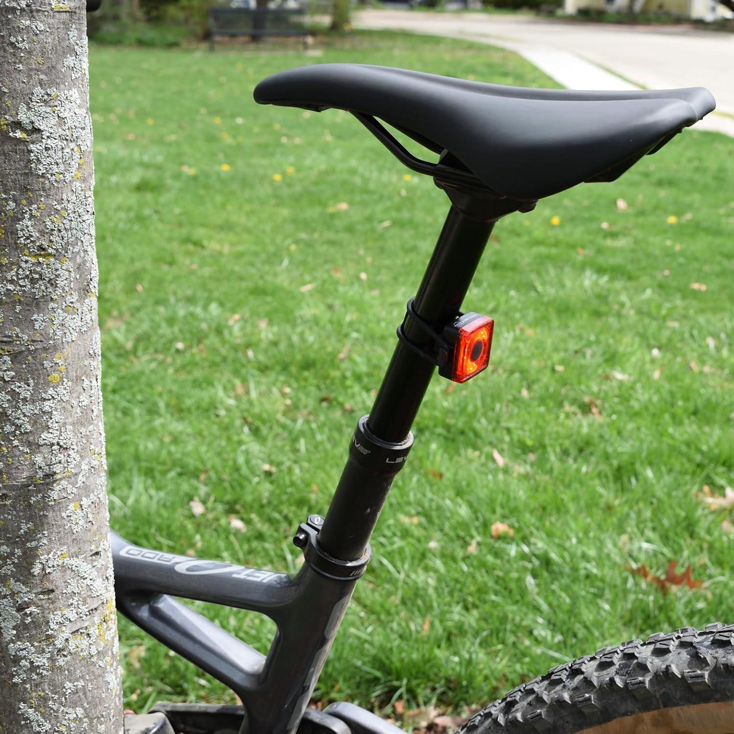 Luz Trasera Planet Bike Blinky Squared LED 30 Lúmenes