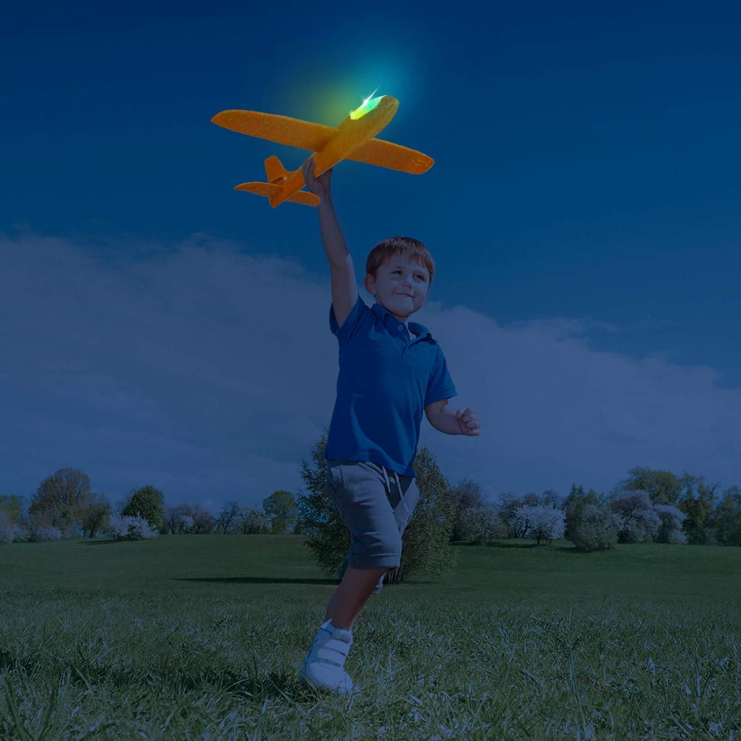 Paquete de 2 Aviones LED CUKU 44,45 cm 2 Modos de Vuelo