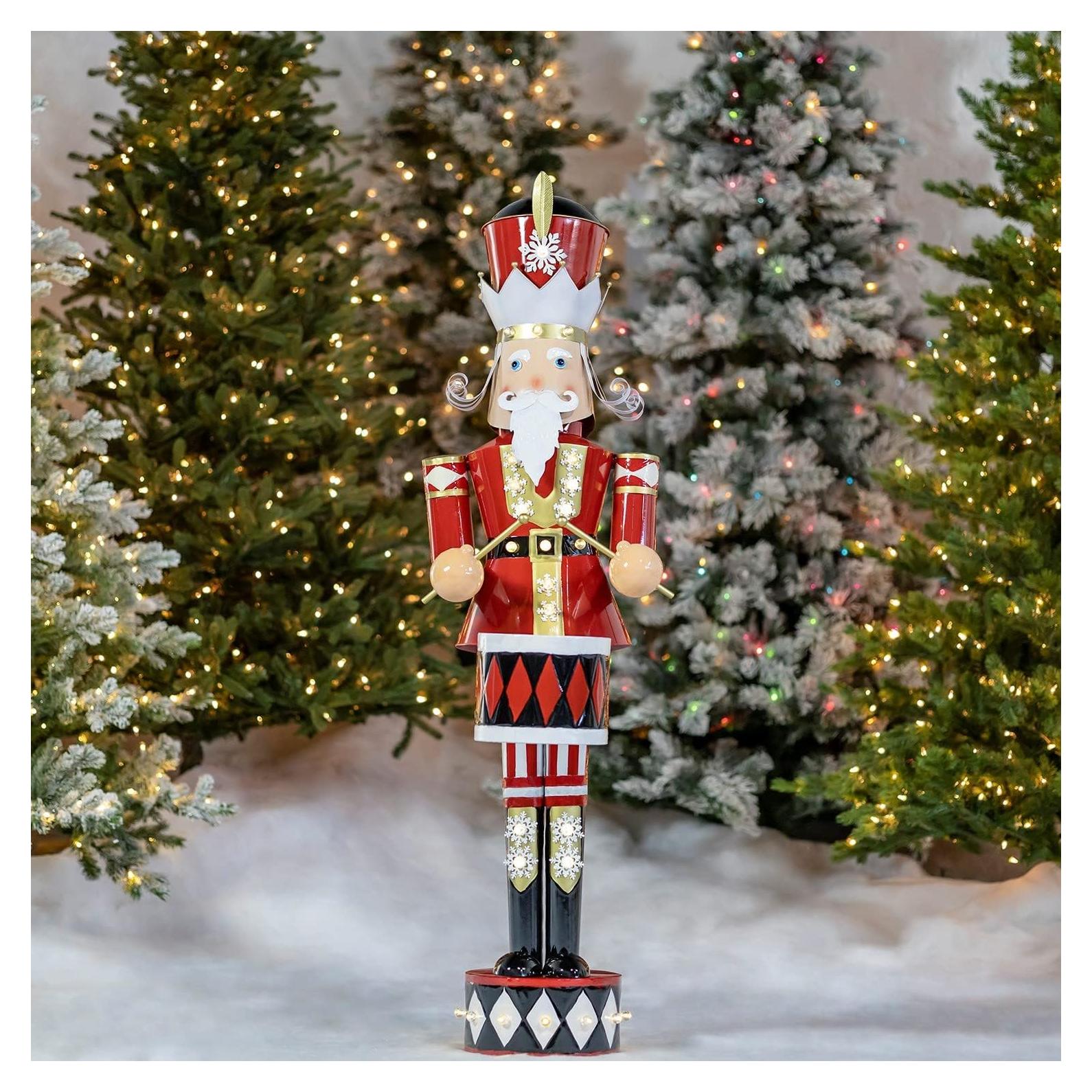 Cascanueces de Metal 1.52 m con Luces LED George