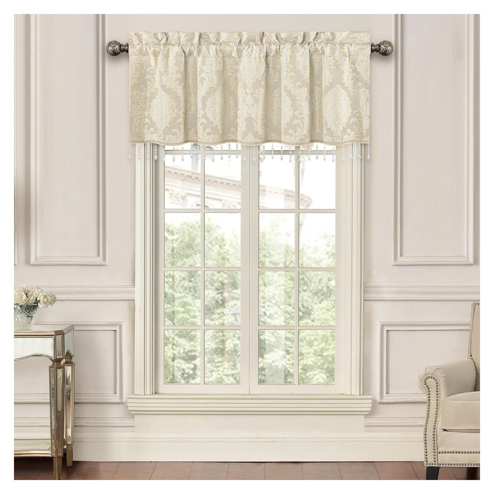 Valencia de Cortina Jacquard Loom and Mill Beige 137x46 cm