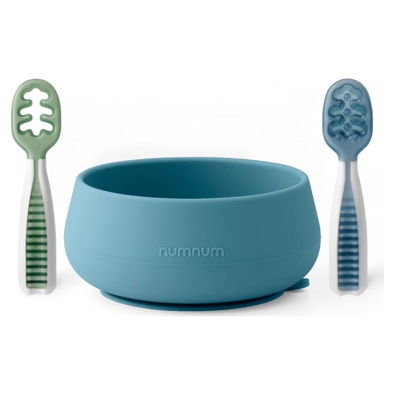 Tazón de Succión NumNum Azul/Verde con 2 Cucharas - Silicona 100% Grado Alimenticio