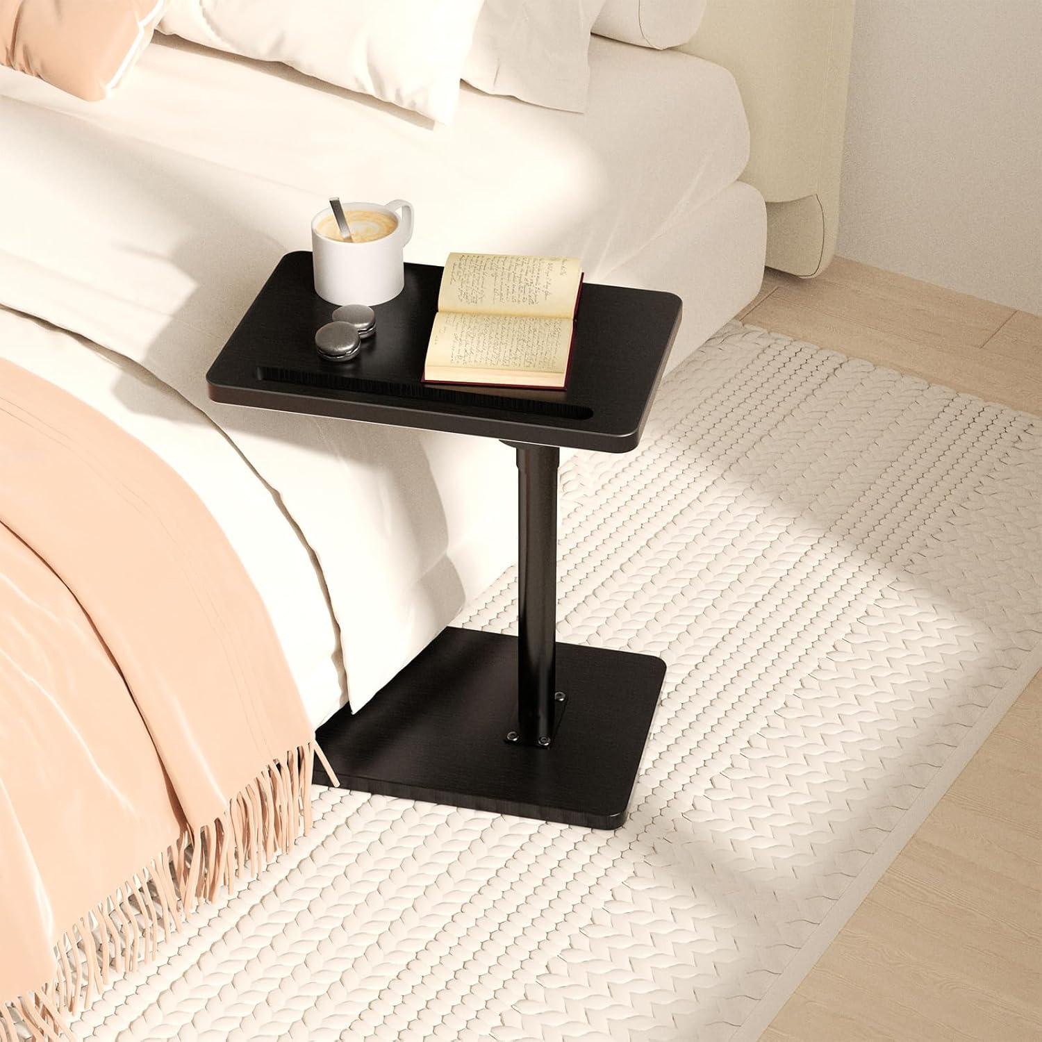 Mesa lateral ajustable YUHFERA negra de bambú 63.5 cm