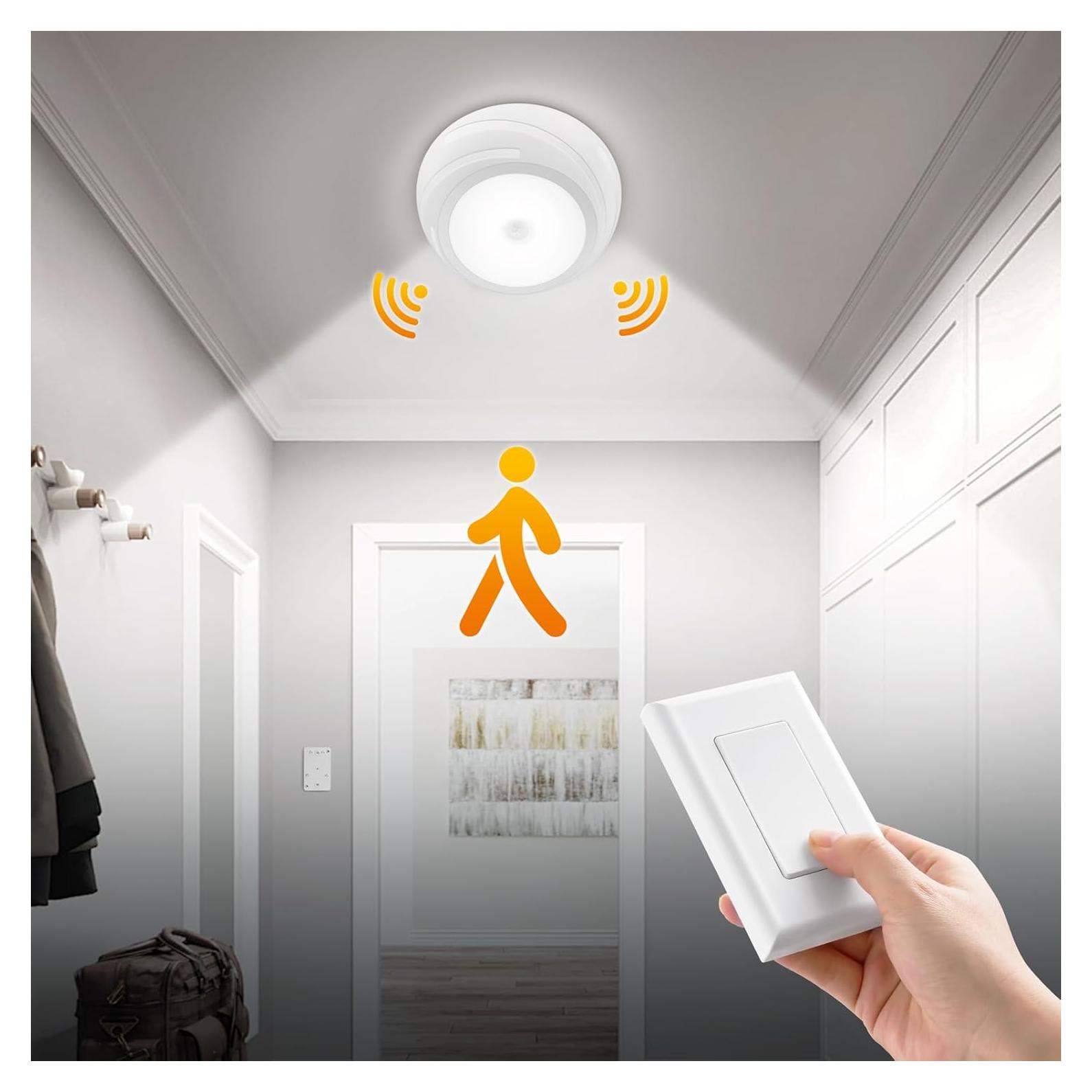 Luz de Techo SURAIELEC a Batería con Sensor de Movimiento 300LM