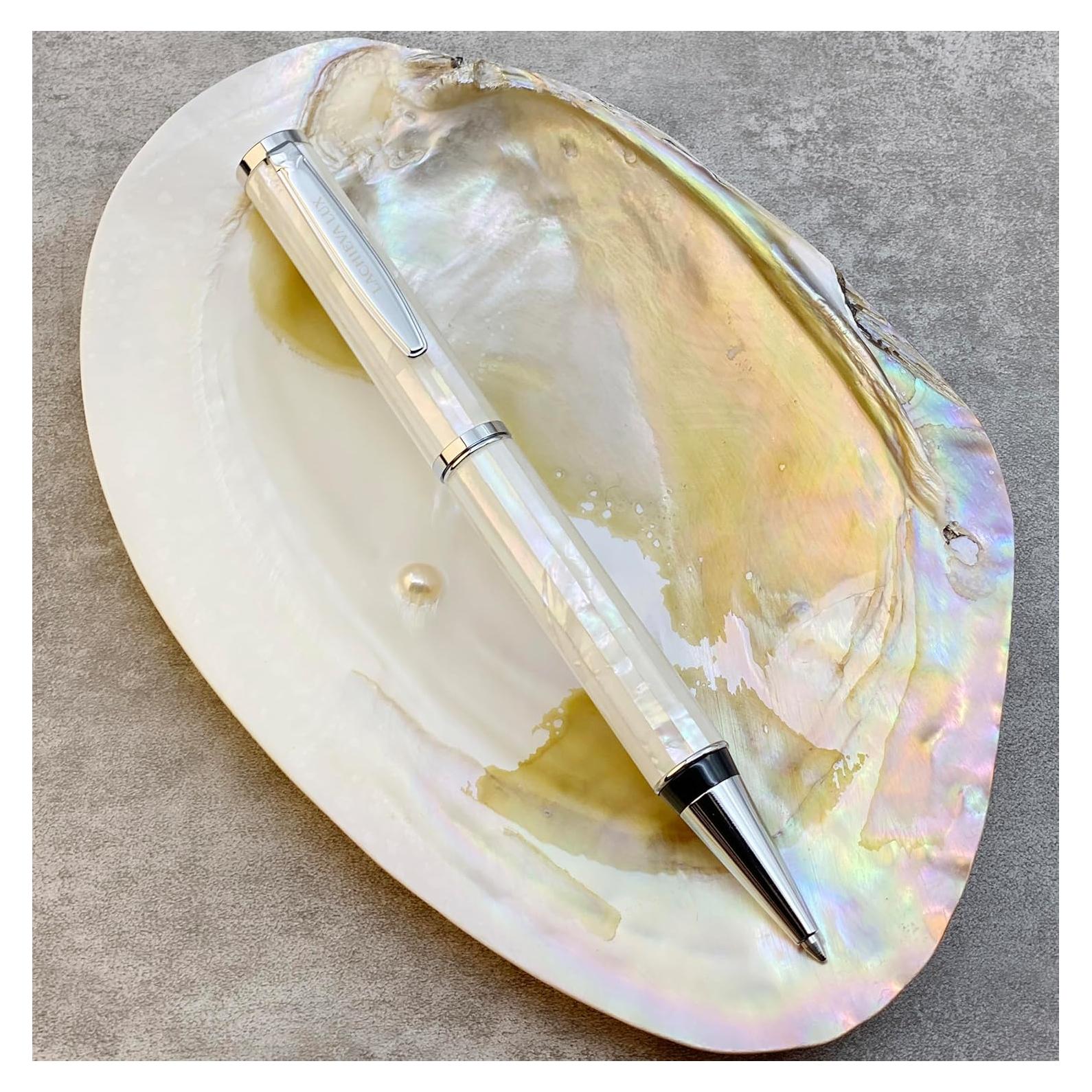 Bolígrafo de lujo LACHIEVA LUX de madreperla blanca con recarga P900M
