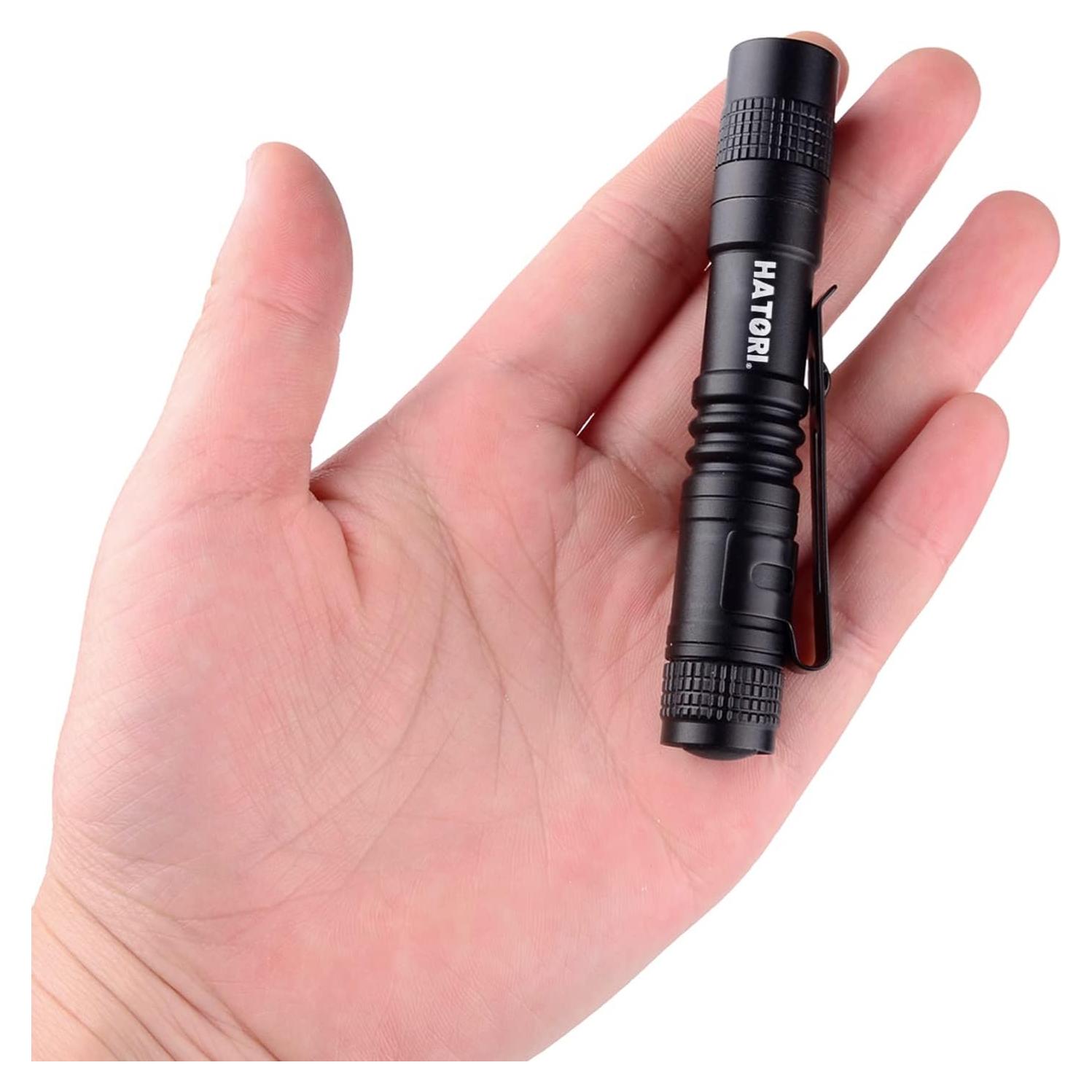 Linterna LED Mini Hatori 150 Lúmenes Resistente al Agua