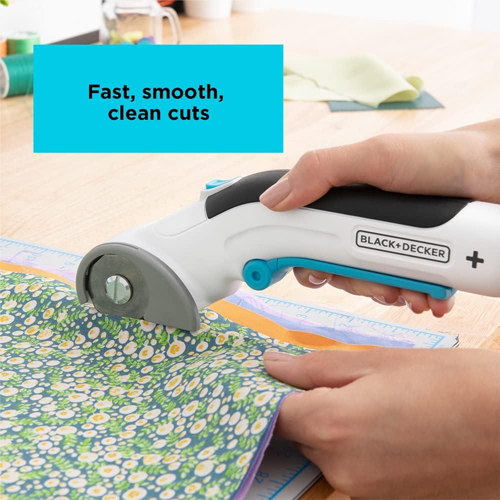 Cortadora Rotativa Inalámbrica BLACK+DECKER 4V MAX BCRC115FF