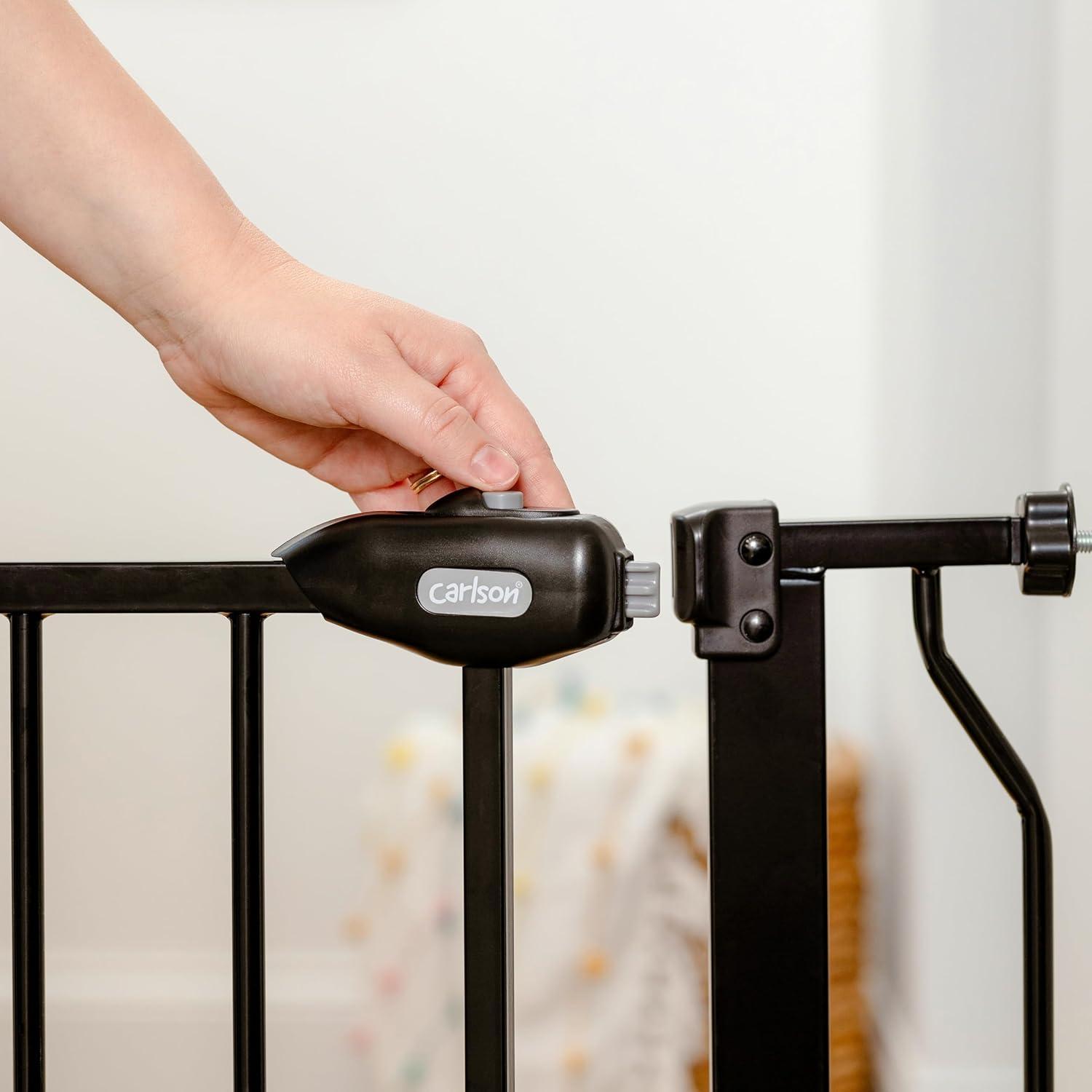 Puerta para Mascotas Extra Ancha Carlson 73.7-92.7 cm Negra