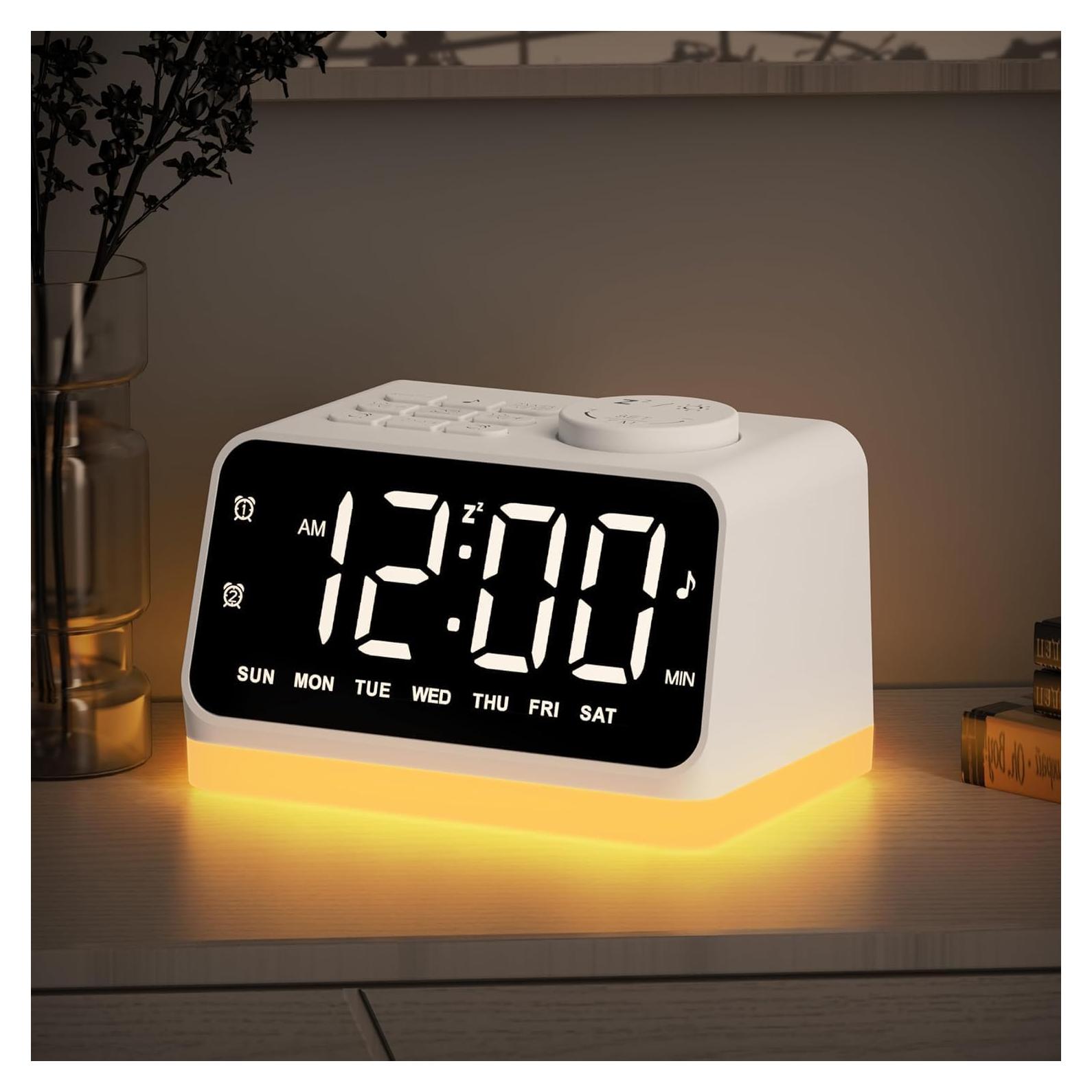 Reloj Despertador Digital JALL CH09 con Radio FM y Luz Nocturna