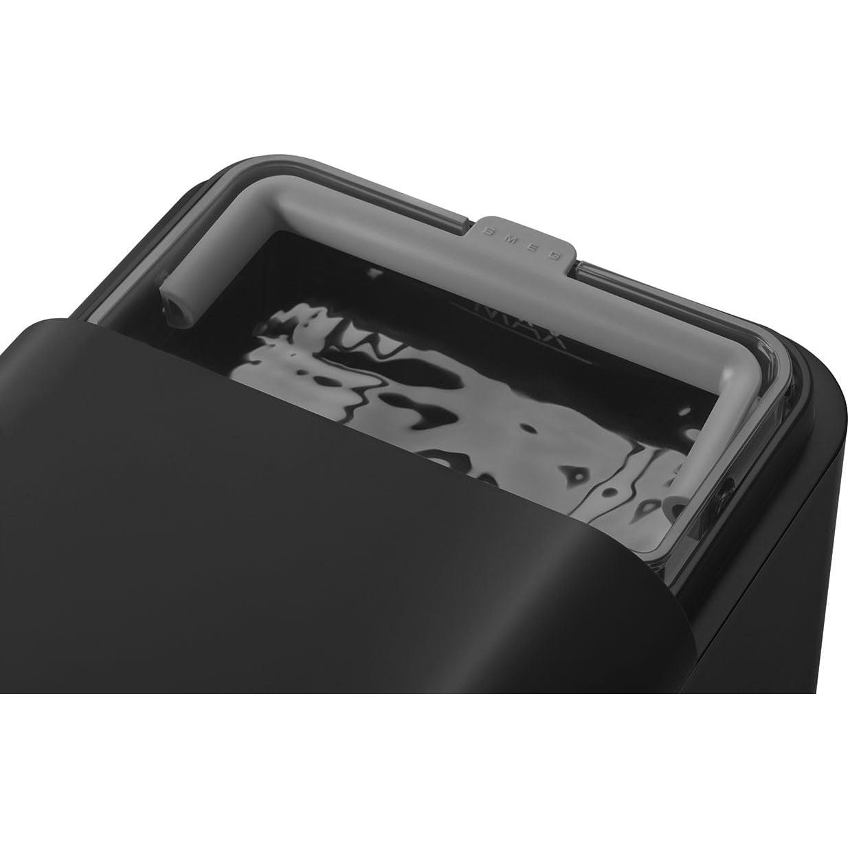 Máquina de Espresso Automática Smeg BCC13 con Molinillo y Espumador