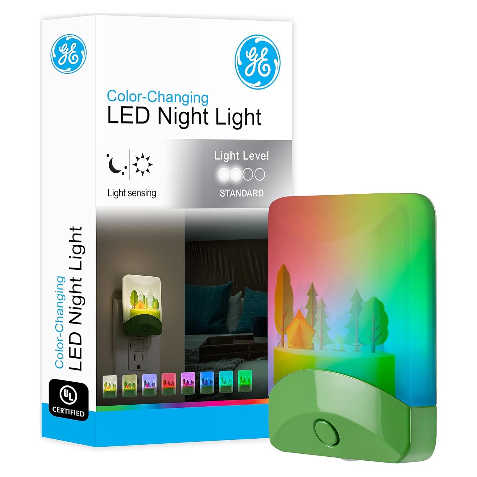 Luz Nocturna LED GE Multicolor con Sensor Crepúsculo 52711