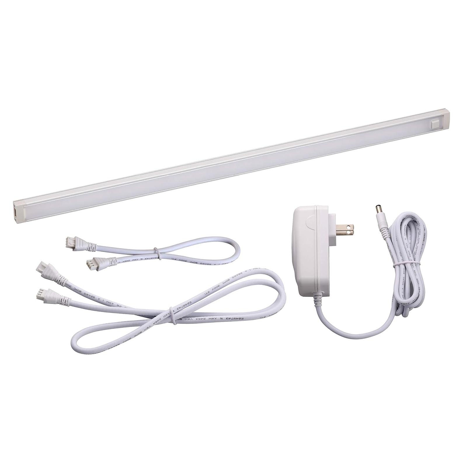 Luz LED Regulable BLACK+DECKER 18" con Sensor y Magnética