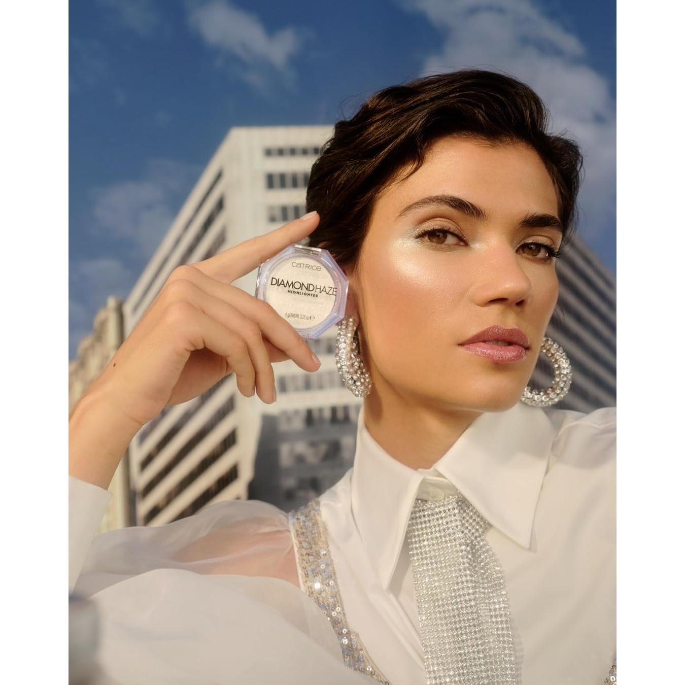 Iluminador Catrice Diamond Haze 3D Brillo Sedoso Vegano 31.7g