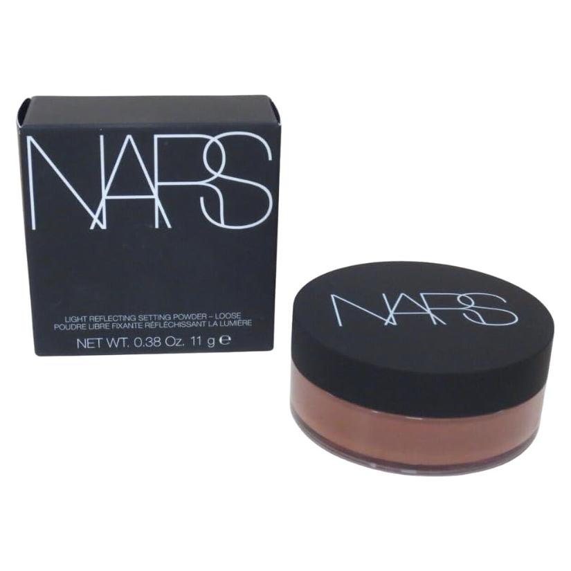 Polvo Fijador NARS Reflectante de Luz 10.8g - Sable