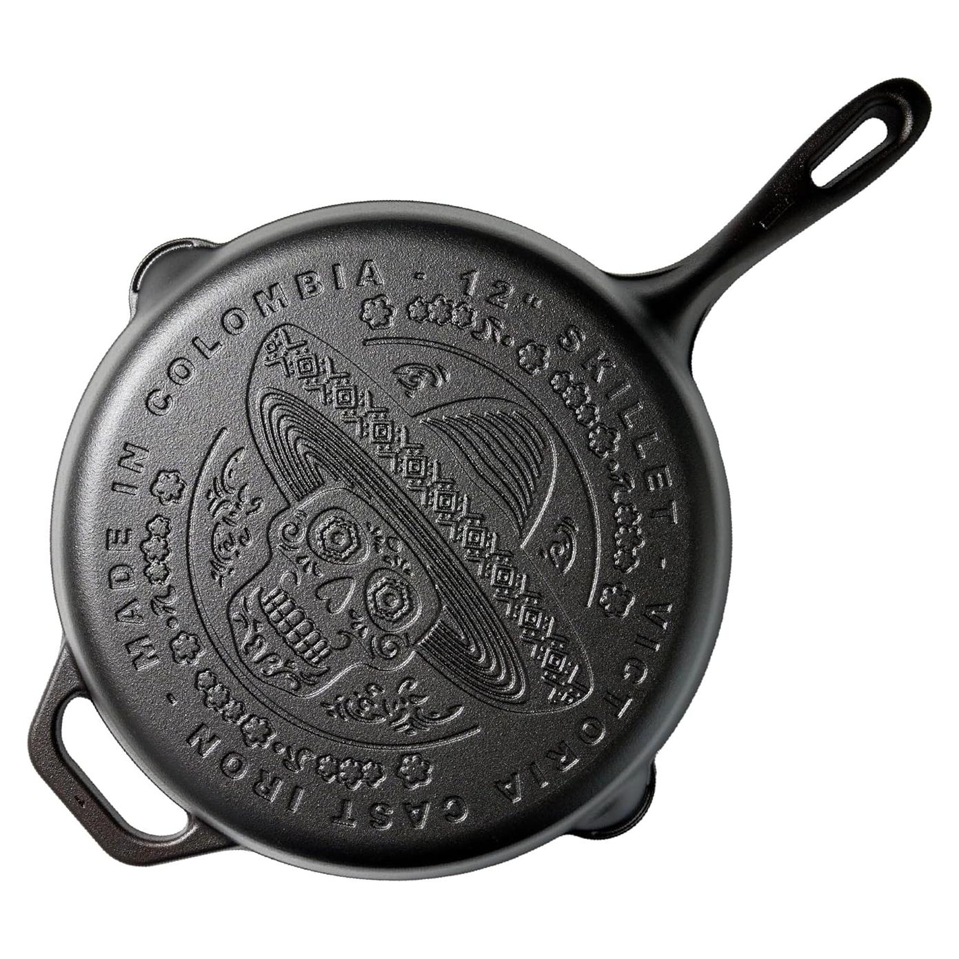 Sartén de Hierro Fundido Victoria 30.48 cm Sazonada Día de Muertos
