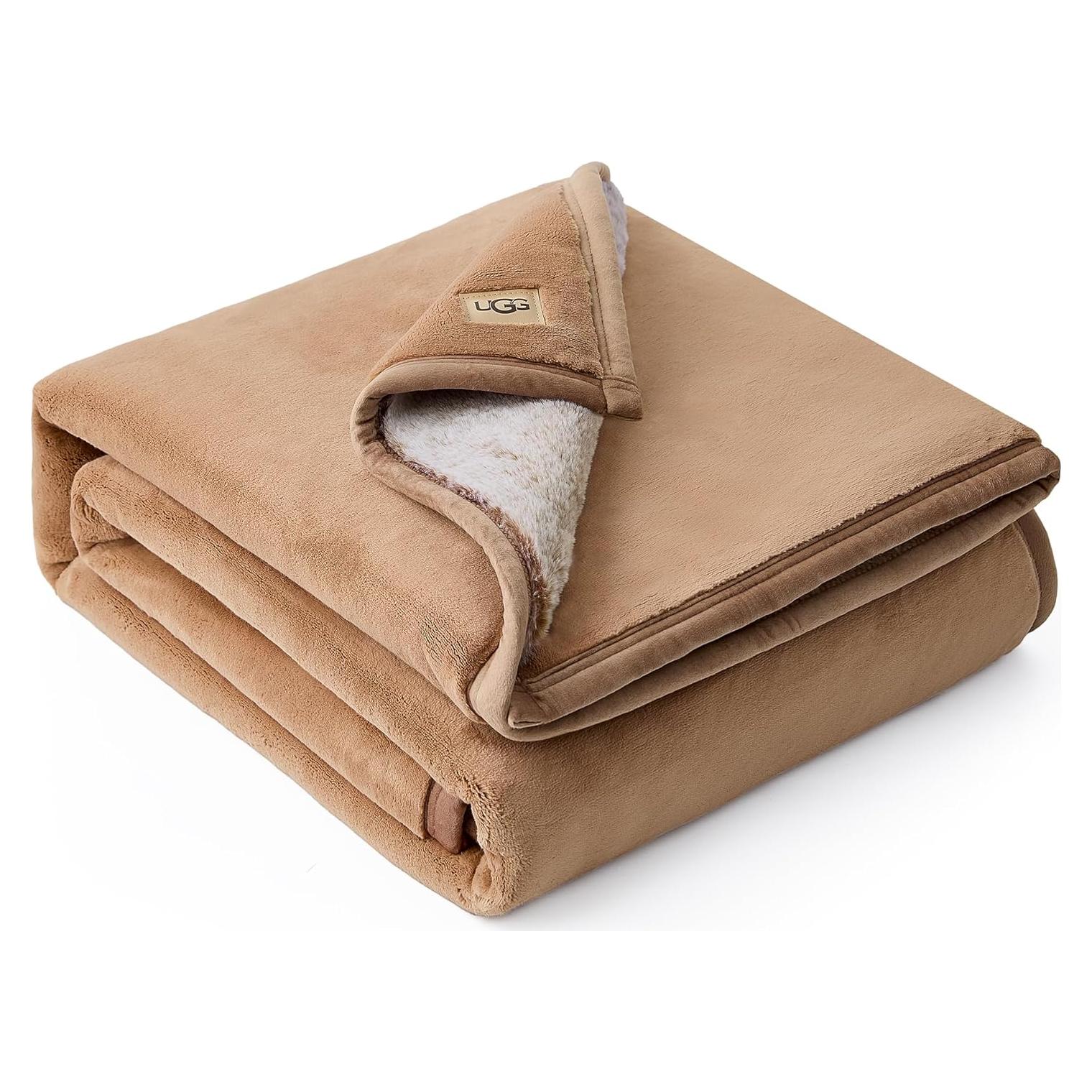 Manta UGG Salt Creek 127x178 cm Pelaje Sintético Sandalwood