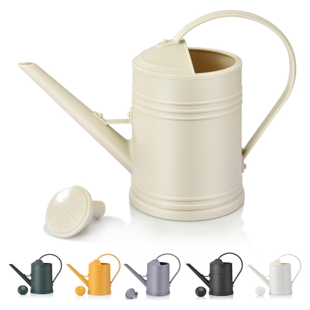 Regadera de plástico OKREK 1.89L marfil para plantas interiores