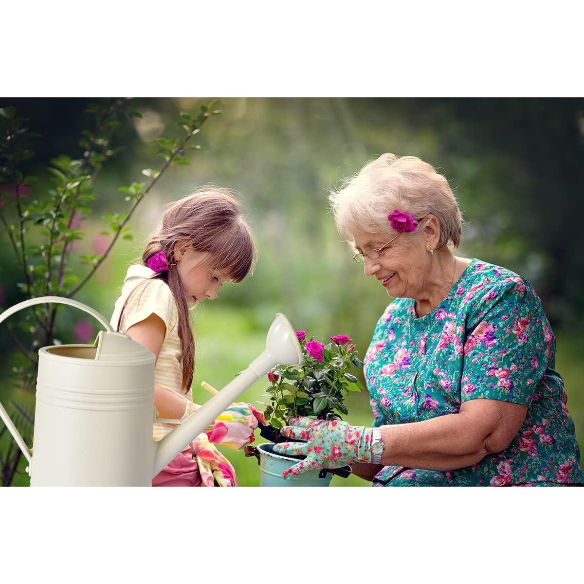 Regadera de plástico OKREK 1.89L marfil para plantas interiores