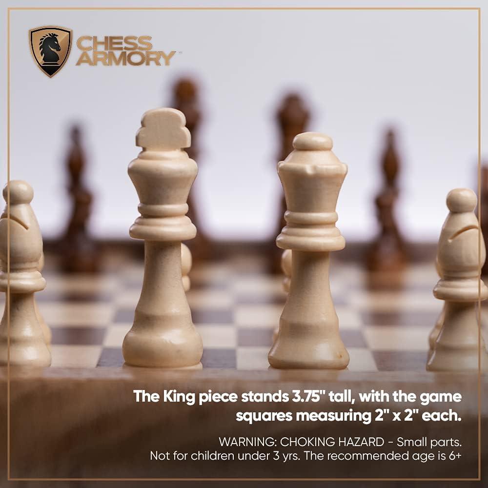 Juego de Ajedrez de Madera Chess Armory 43x43 cm con 2 Reinas Extra